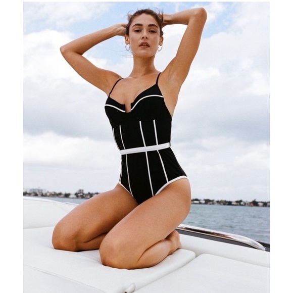 Solid and Striped Veronica belted onepiece NEW - Picture 1 of 10